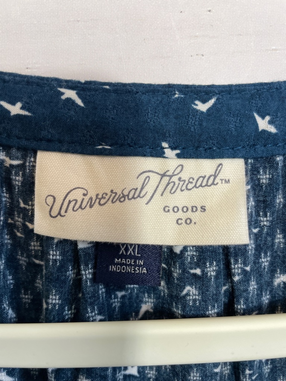 Universal Thread Navy/White Tiny Bird Print Short Sleeved Blouse, size XXL, NWOT - Picture 2 of 12